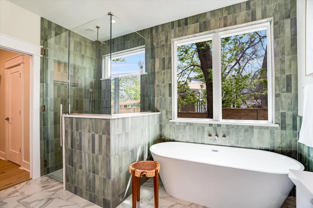 1009 Karen Avenue Austin TX 78757