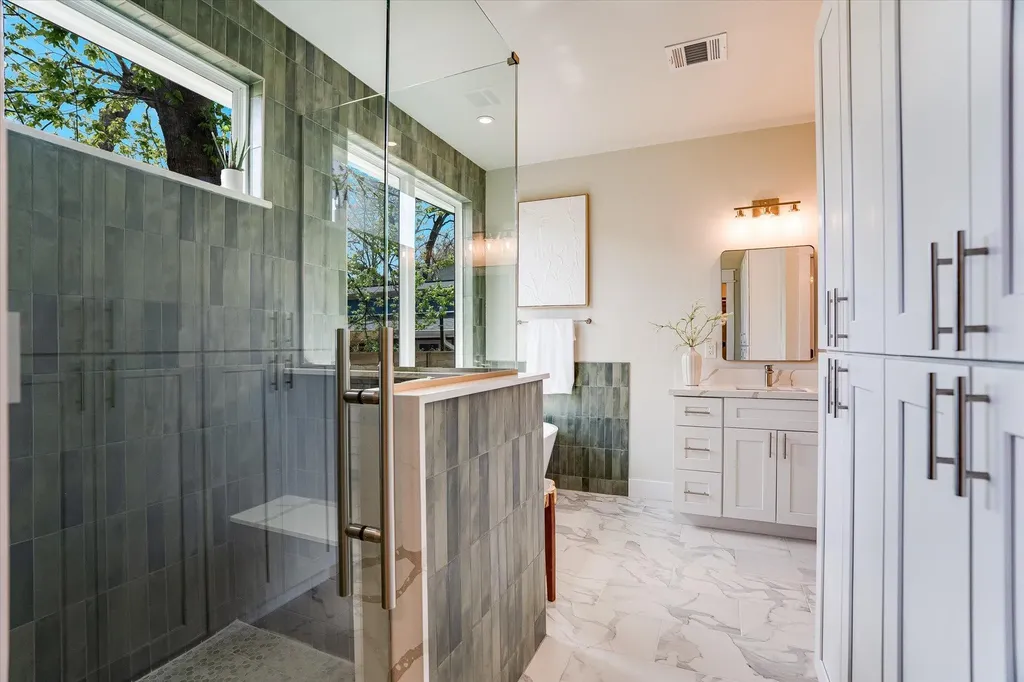 1009 Karen Avenue Austin TX 78757