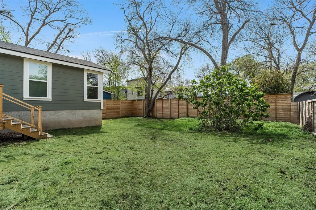 1009 Karen Avenue Austin TX 78757