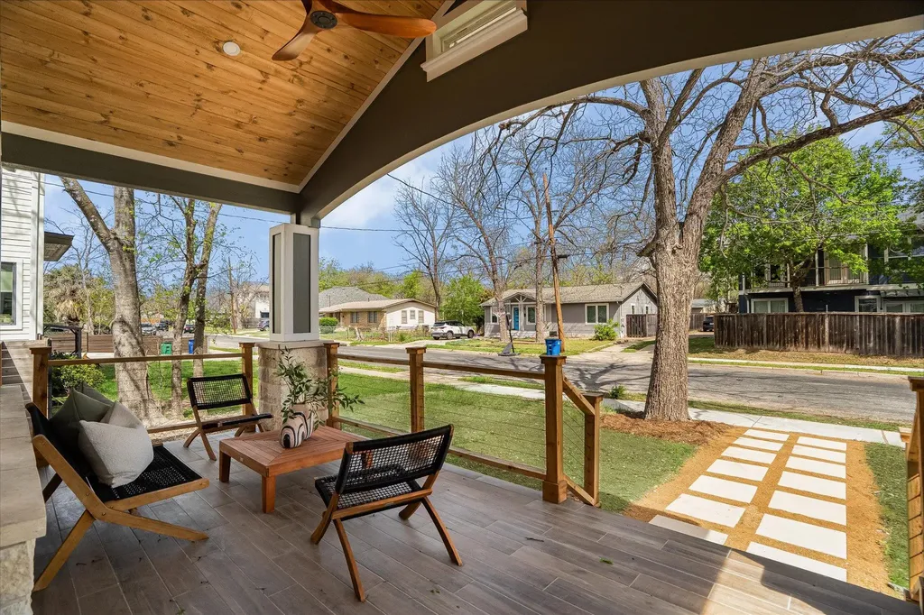 1009 Karen Avenue Austin TX 78757