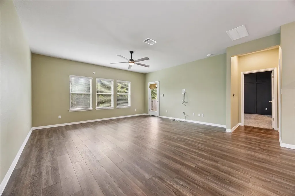 11611 Copperstone Avenue Austin TX 78748