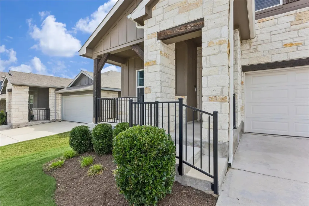 11611 Copperstone Avenue Austin TX 78748