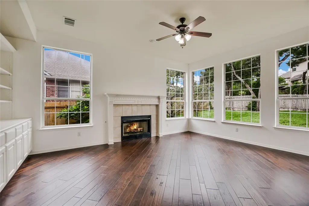 10201 Spicewood Mesa Austin TX 78759