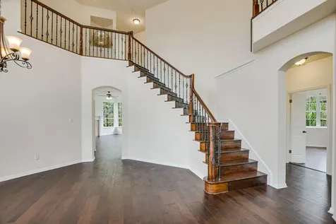 10201 Spicewood Mesa Austin TX 78759