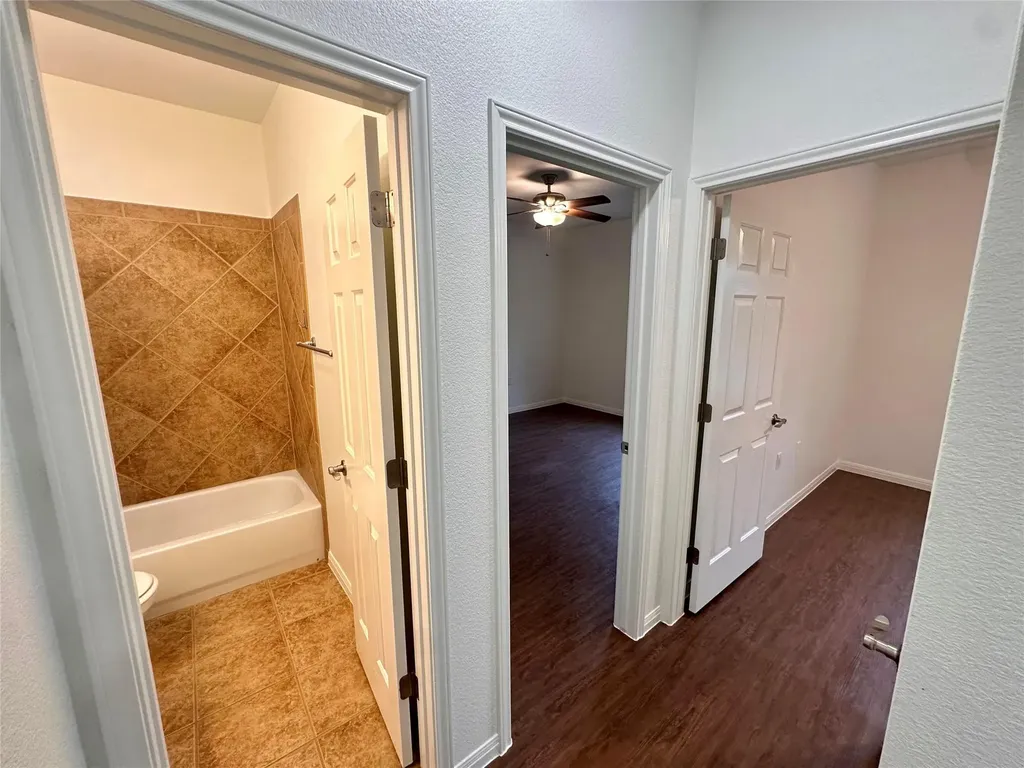 4713 4713 Street Austin TX 78721