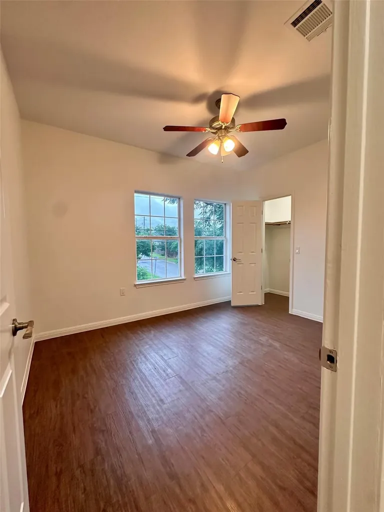 4713 4713 Street Austin TX 78721