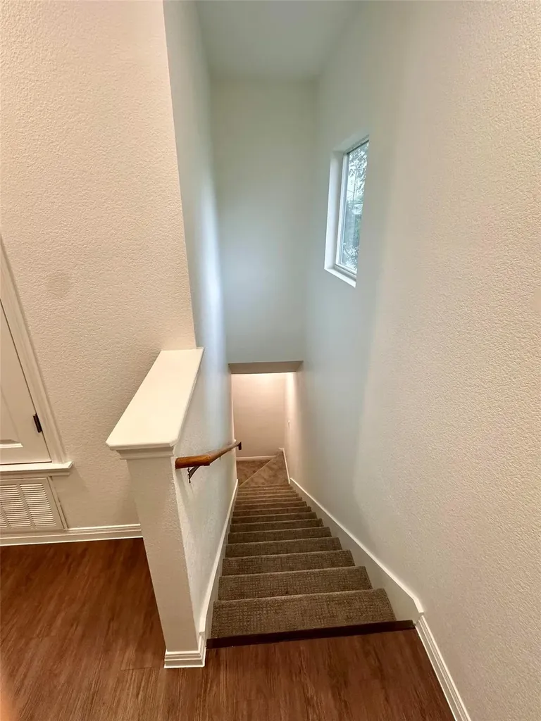 4713 4713 Street Austin TX 78721
