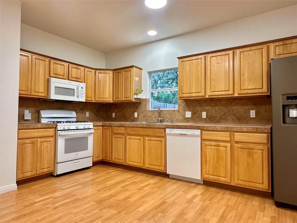 4713 4713 Street Austin TX 78721
