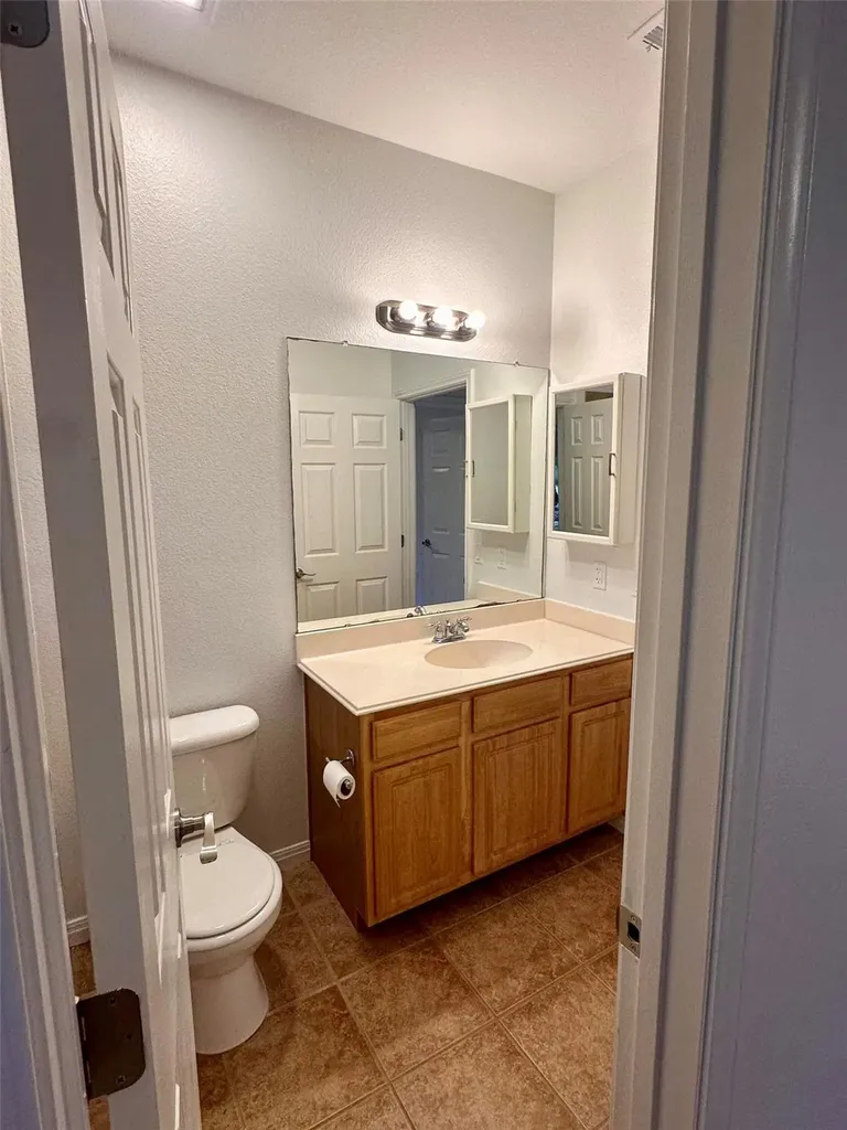 4713 4713 Street Austin TX 78721