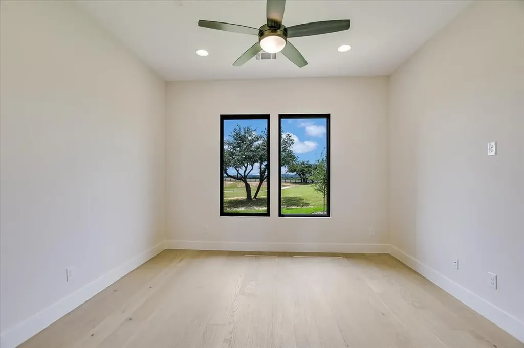 2401 Kahala Sunset Drive Spicewood TX 78669