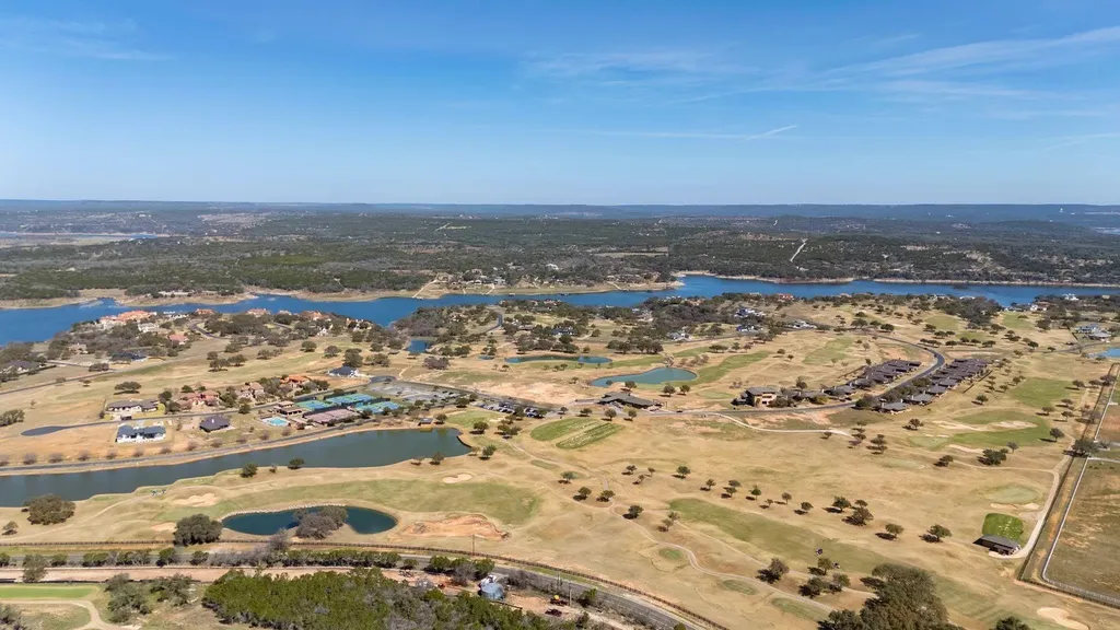2401 Kahala Sunset Drive Spicewood TX 78669