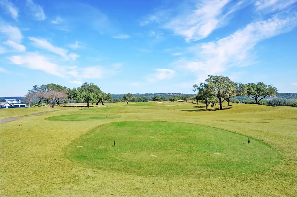 2401 Kahala Sunset Drive Spicewood TX 78669