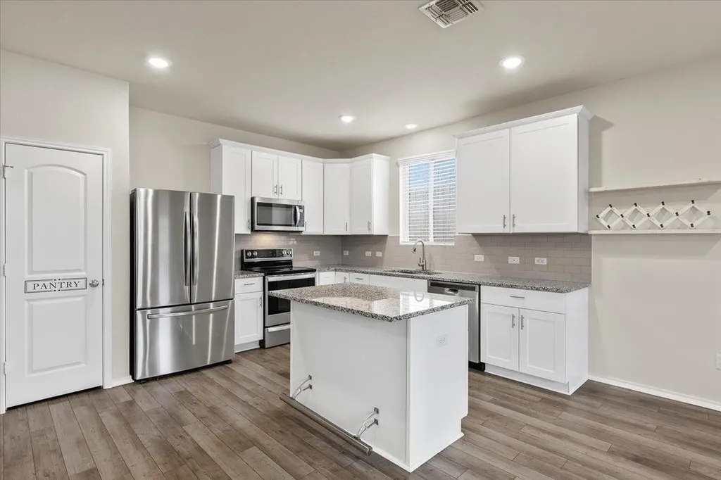 1705 T H Johnson Drive Taylor TX 76574