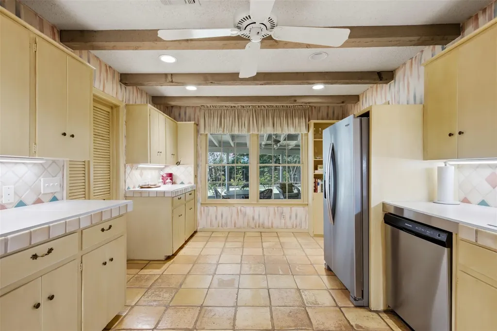 4202 Farhills Drive Austin TX 78731
