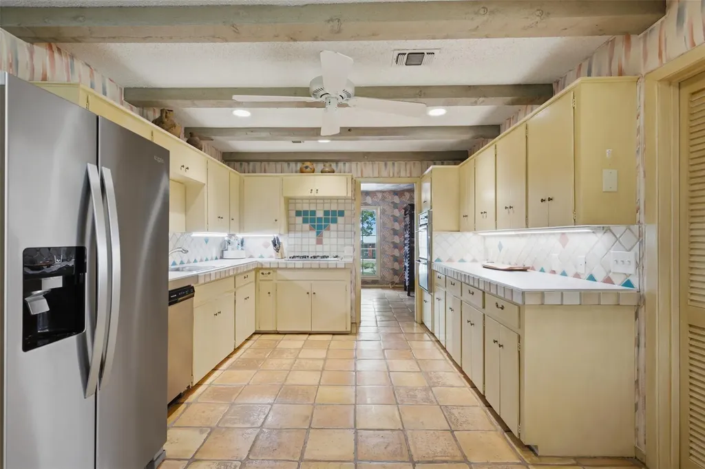 4202 Farhills Drive Austin TX 78731
