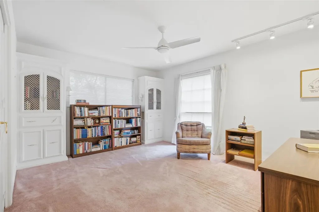 4202 Farhills Drive Austin TX 78731