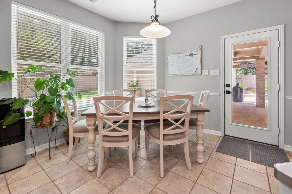 3502 Hidden Oaks Cove Round Rock TX 78681