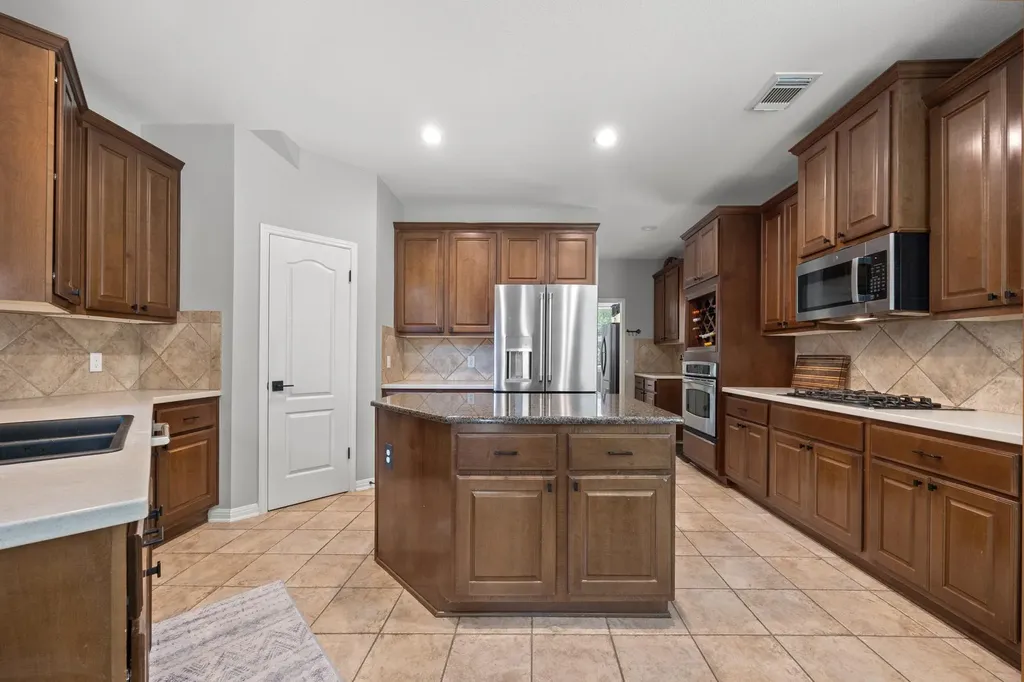 3502 Hidden Oaks Cove Round Rock TX 78681