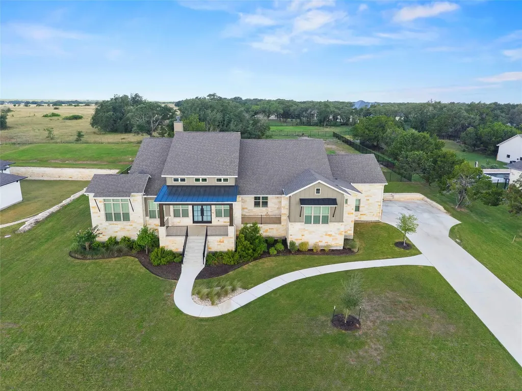 120 Rancho Deluxe Liberty Hill TX 78642