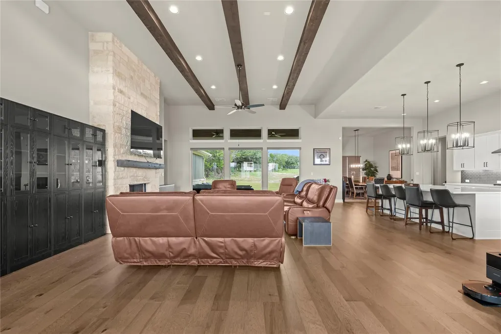 120 Rancho Deluxe Liberty Hill TX 78642