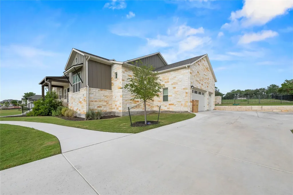 120 Rancho Deluxe Liberty Hill TX 78642