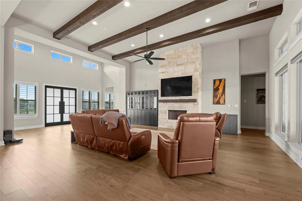 120 Rancho Deluxe Liberty Hill TX 78642