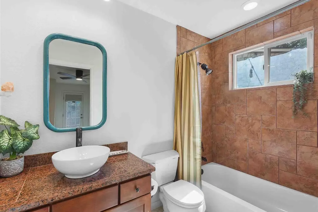 2011 Meadowridge Drive Austin TX 78704