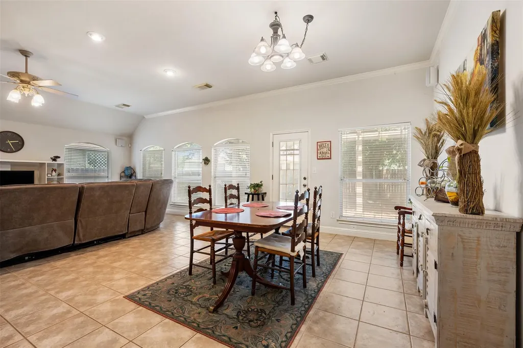 3745 Derby Trail Round Rock TX 78681