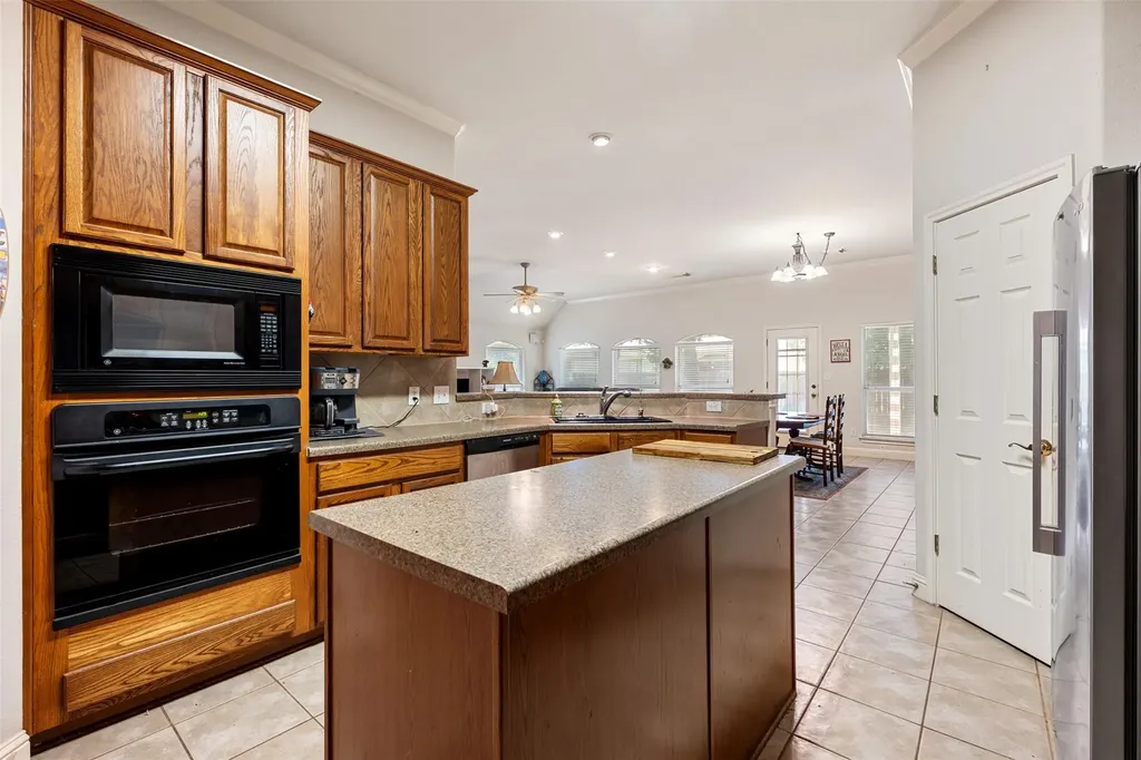 3745 Derby Trail Round Rock TX 78681