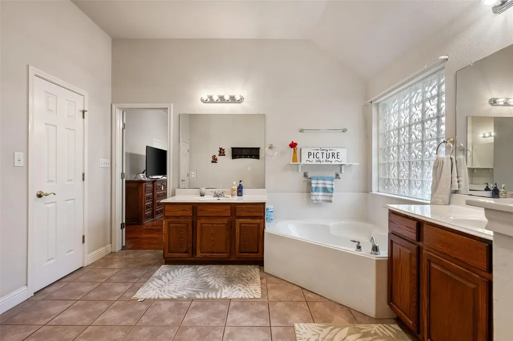 3745 Derby Trail Round Rock TX 78681
