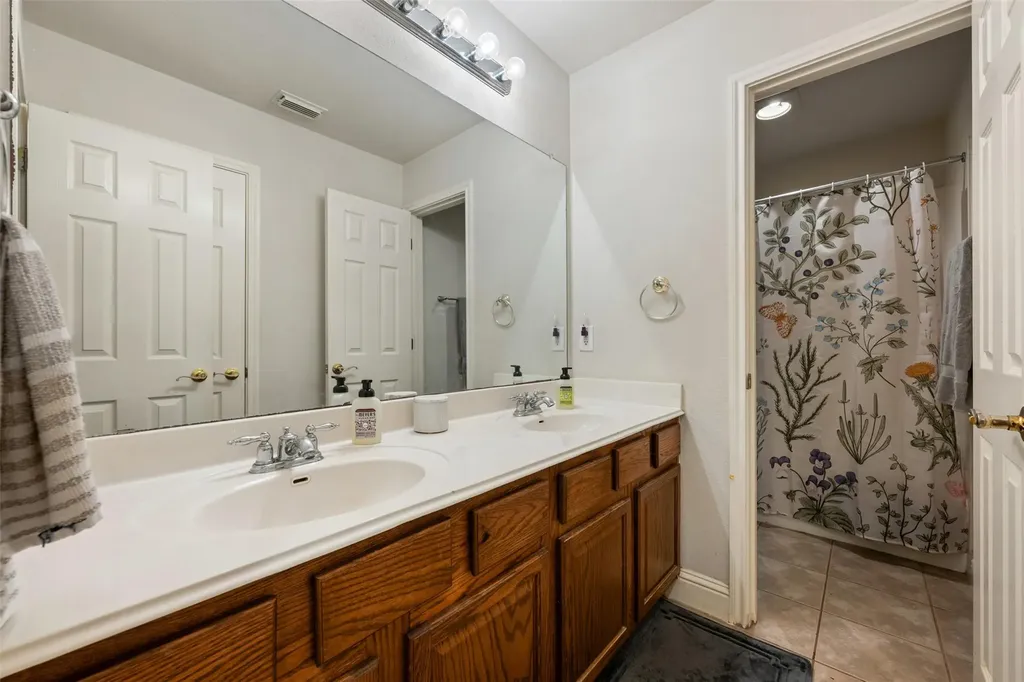 3745 Derby Trail Round Rock TX 78681