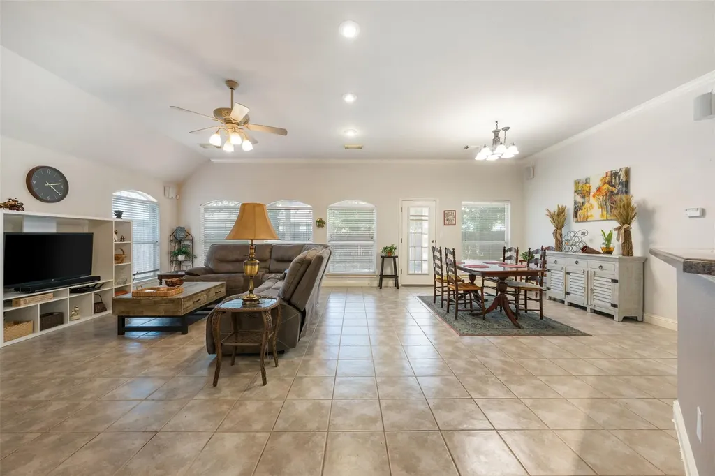 3745 Derby Trail Round Rock TX 78681
