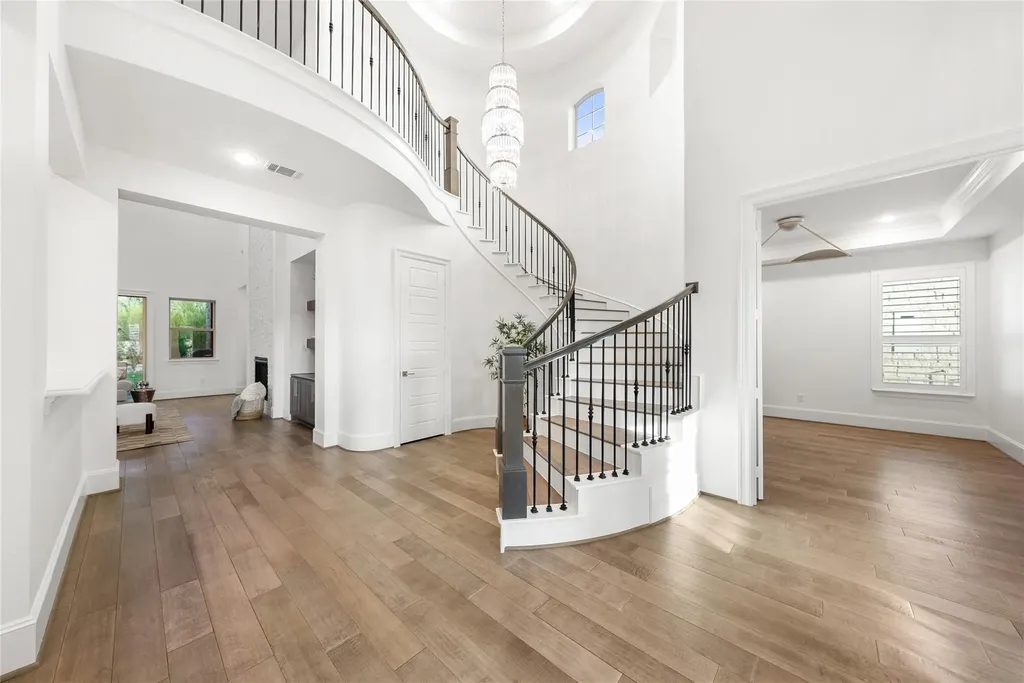 312 Bisset Court Austin TX 78738