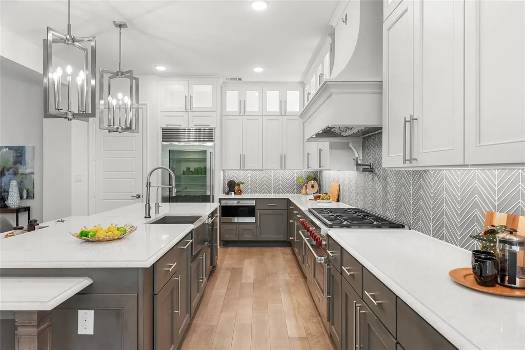 312 Bisset Court Austin TX 78738