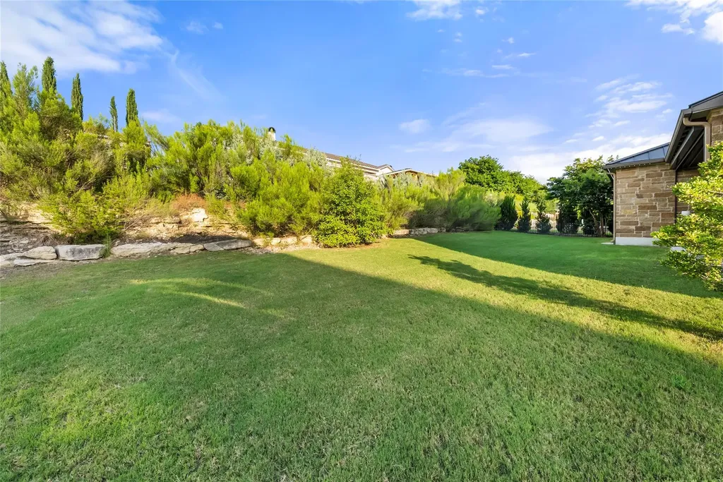 312 Bisset Court Austin TX 78738