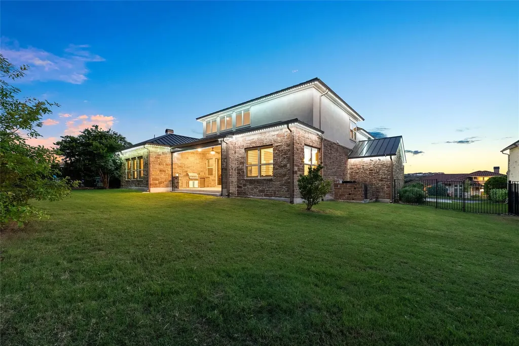 312 Bisset Court Austin TX 78738