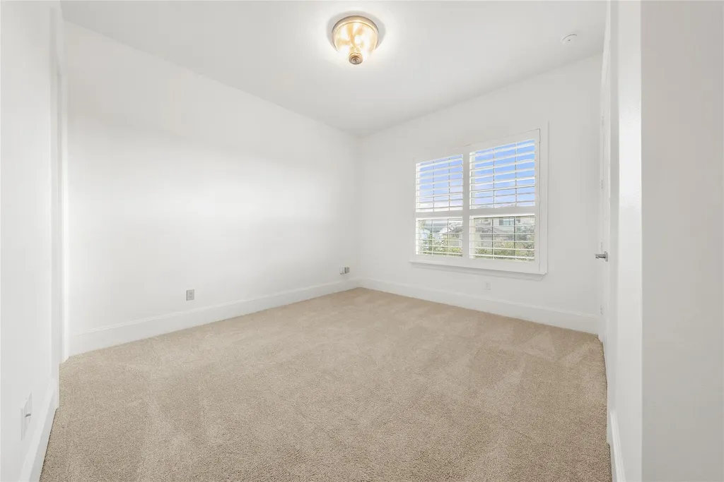 312 Bisset Court Austin TX 78738