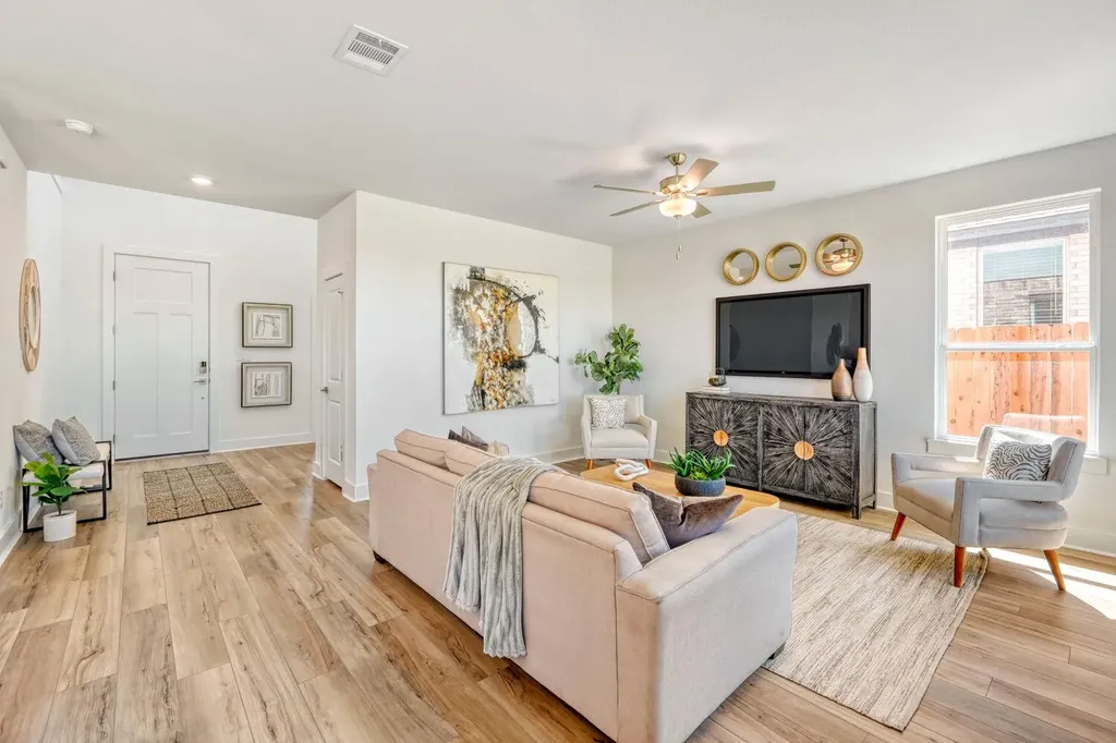 141 Sincere Drive Kyle TX 78640