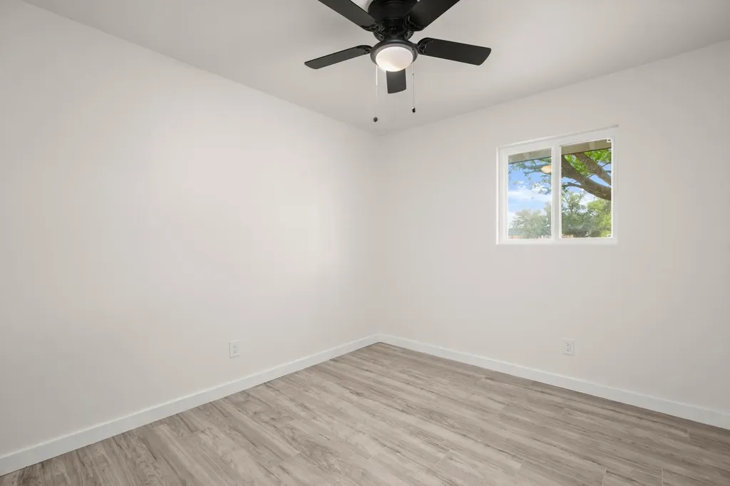 2100 Deadwood Drive Austin TX 78744