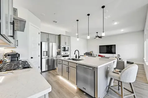 17211 Hattie Trace Austin TX 78738