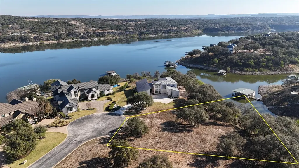 3517 Kahala Sunset Drive Spicewood TX 78669