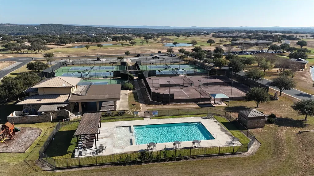 3517 Kahala Sunset Drive Spicewood TX 78669