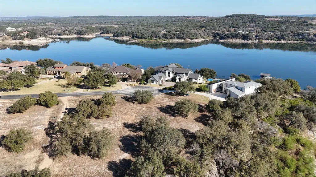 3517 Kahala Sunset Drive Spicewood TX 78669