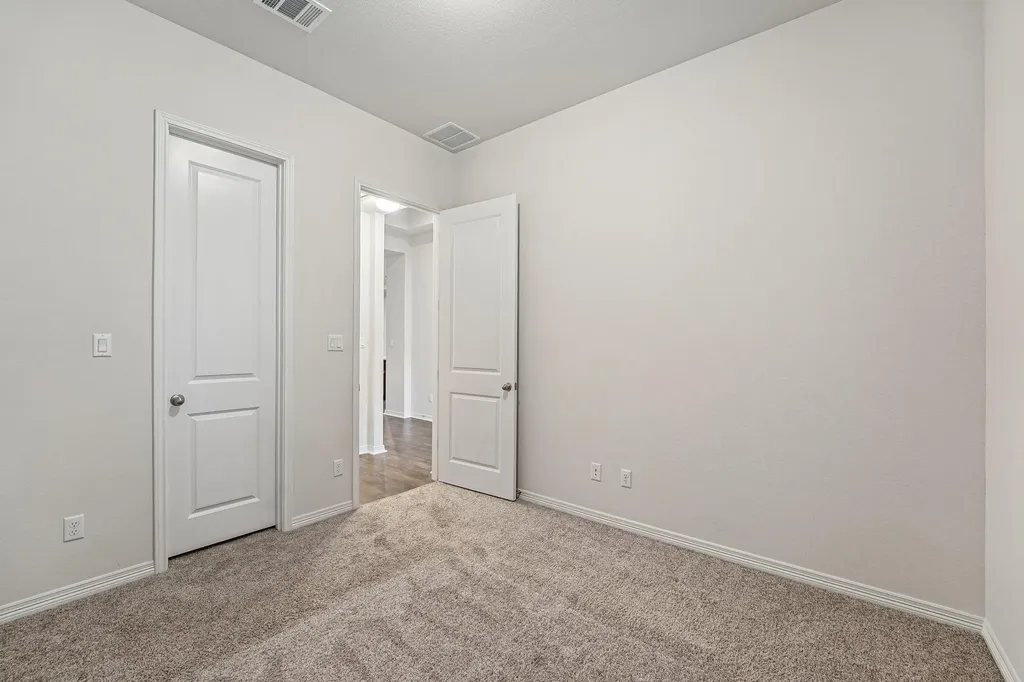 207 Mineral River Loop Kyle TX 78640
