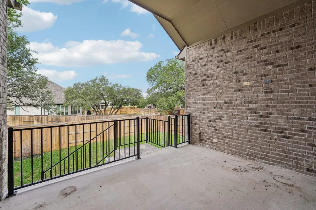 207 Mineral River Loop Kyle TX 78640