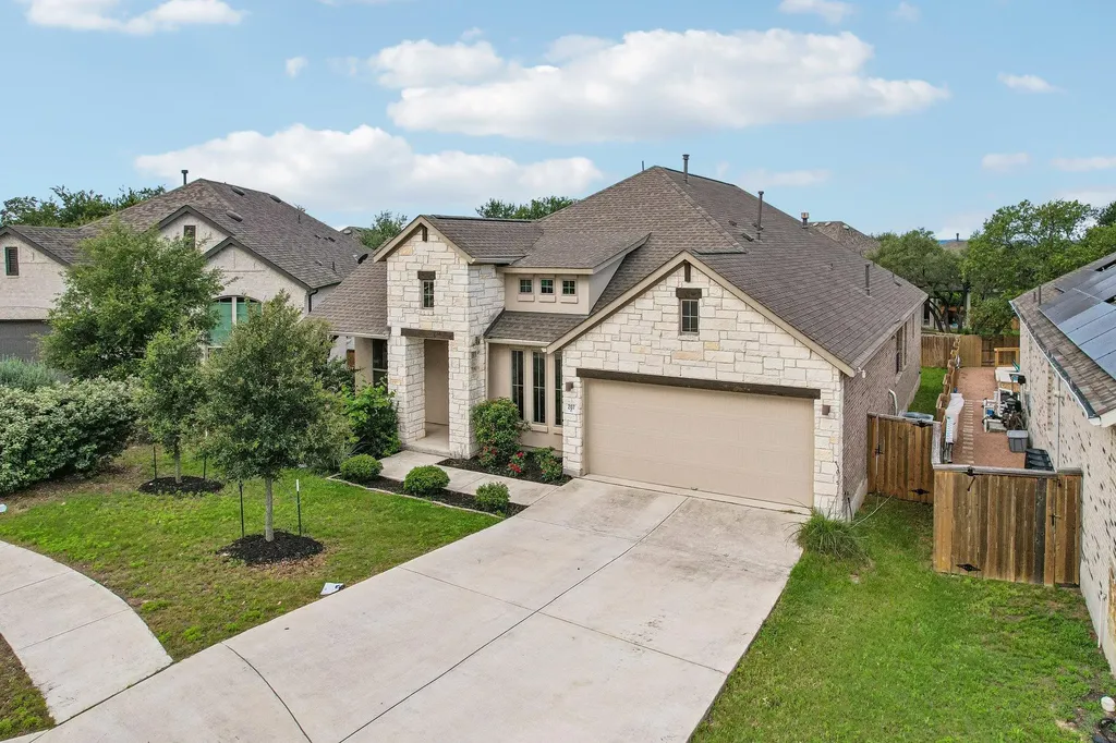 207 Mineral River Loop Kyle TX 78640