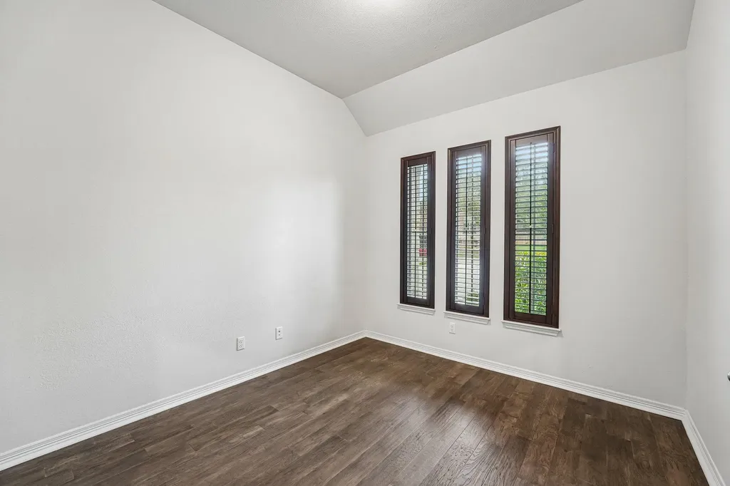 207 Mineral River Loop Kyle TX 78640