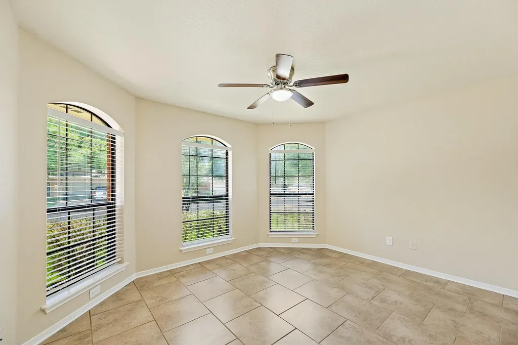 111 Stephen Lane Georgetown TX 78626