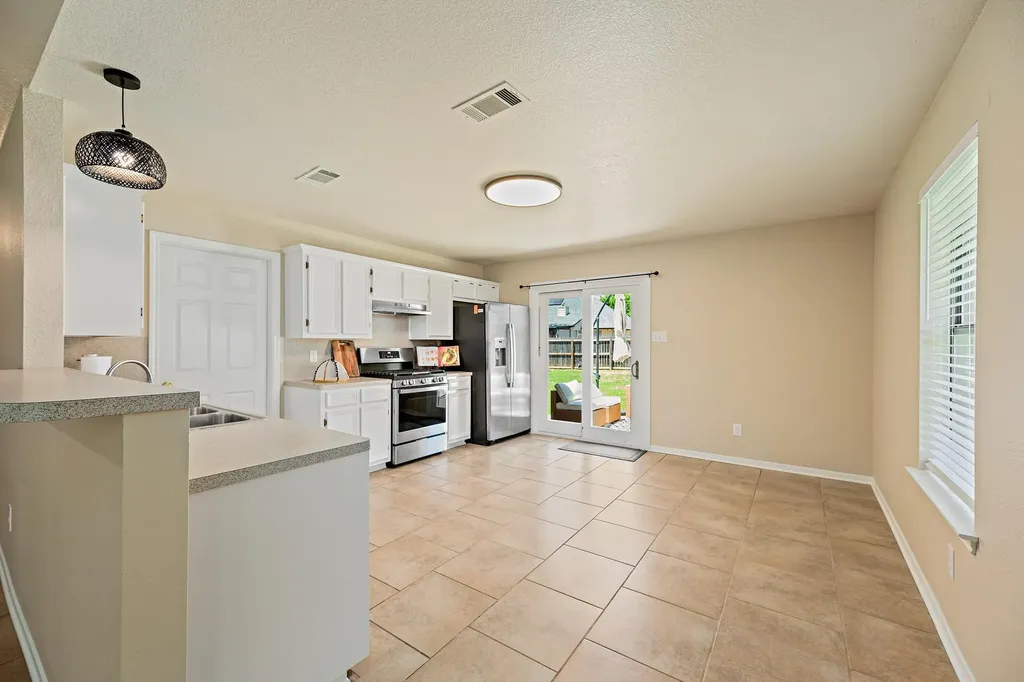 111 Stephen Lane Georgetown TX 78626
