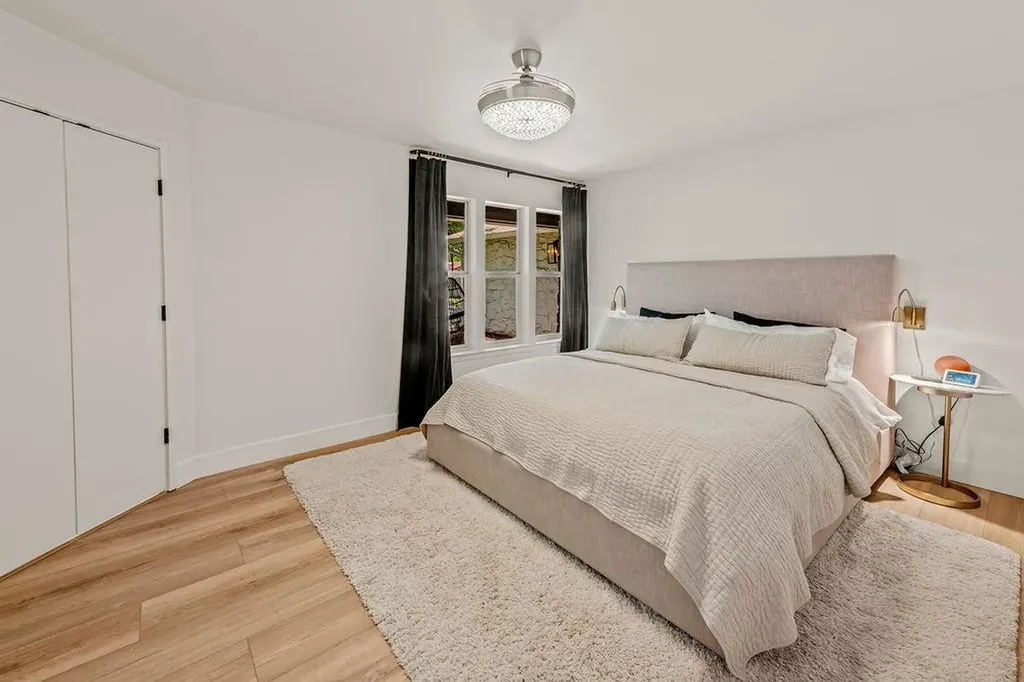 12002 Saxony Lane Austin TX 78727